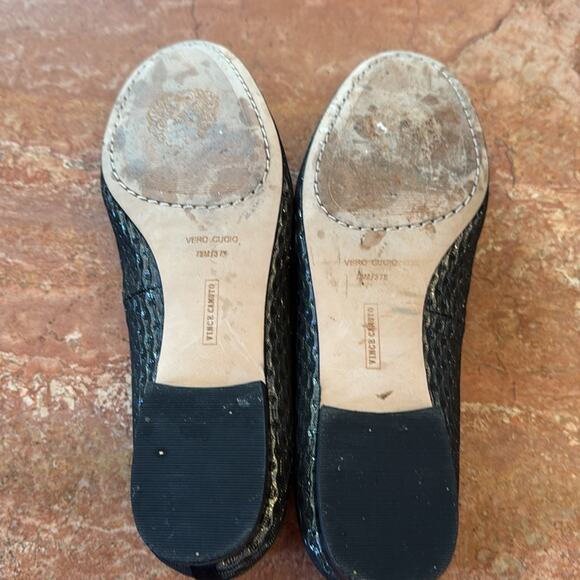 Vince Camuto textured pewter loafers 7 1/2B EUC - Picture 7 of 7